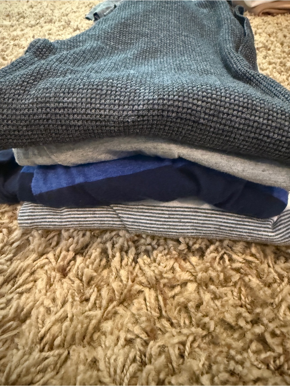 4 long sleeved shirts